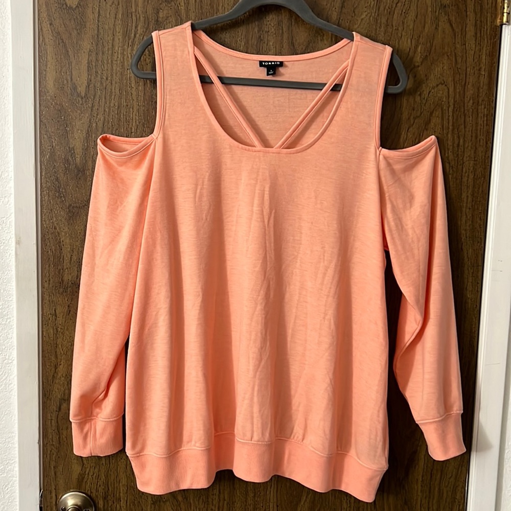 Open Shoulder Sweatshirt Tee